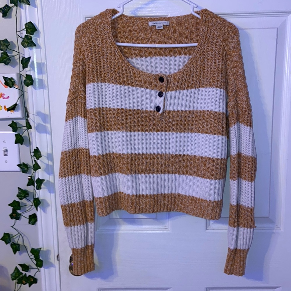 American Eagle sweater